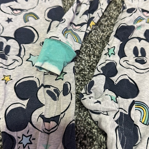 Little sleepies Disney READ description! - Picture 2 of 4